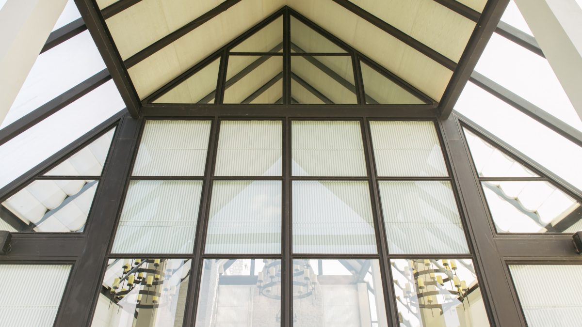 Pourquoi l'aluminium est-il particulièrement adapté aux maisons en Isère ?